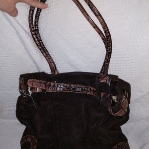 Gun Totin' Mama (GTM) Concealed Carry Shoulder Bag